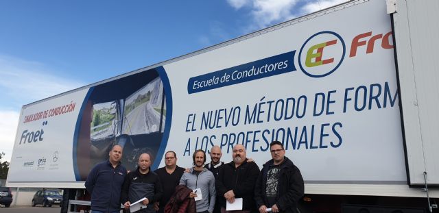 El simulador de Froet imparte formación sobre conducción de emergencias a Ambulancias Martínez Robles - 1, Foto 1