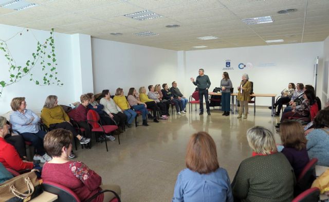 Más de medio centenar de personas inicia los talleres de ´Risomemoria´ programados por el Ayuntamiento de Caravaca - 1, Foto 1