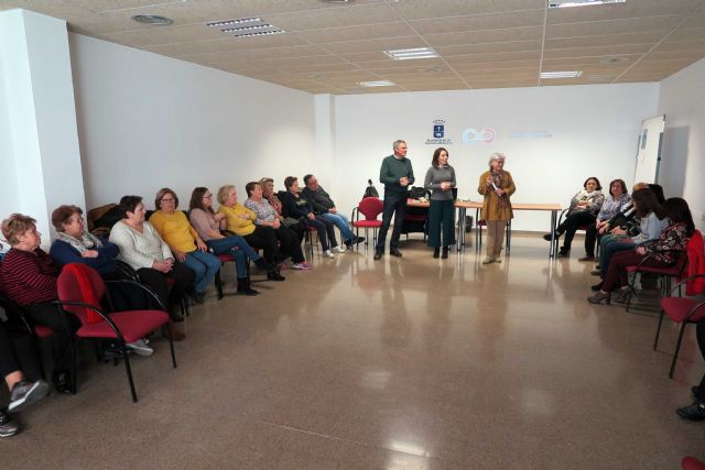 Más de medio centenar de personas inicia los talleres de ´Risomemoria´ programados por el Ayuntamiento de Caravaca - 2, Foto 2