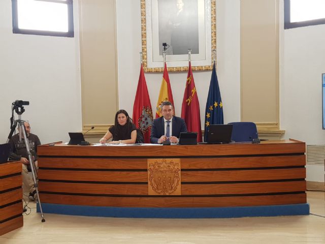 El Pleno apoya la invitación al Rey para que realice una visita oficial a Alcantarilla - 1, Foto 1