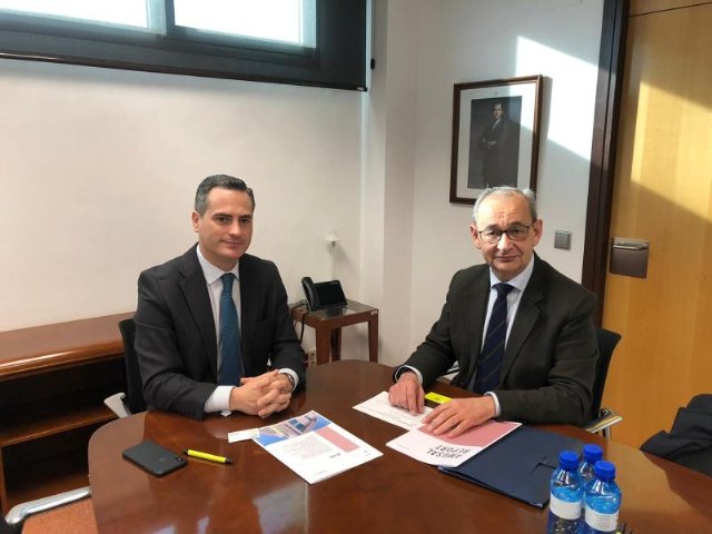 Reunión de AMUSAL con Diego Rodríguez- Linares Director del Info - 1, Foto 1