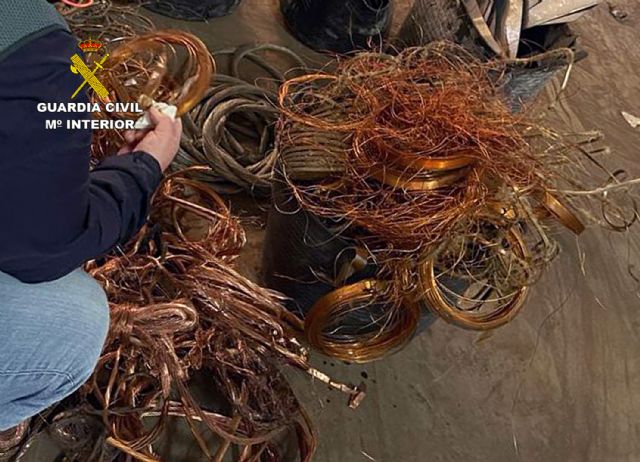 La Guardia Civil desmantela un grupo delictivo dedicado a la sustracción de transformadores agrícolas - 2, Foto 2