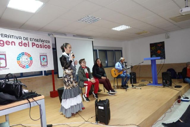 El flamenco llega a los escolares del Virgen del Pasico de la mano de Lo Ferro - 2, Foto 2