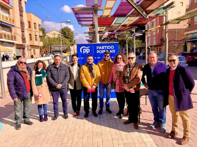 El PP comienza una campaña informativa a pie de calle para atender a los ciudadanos - 2, Foto 2