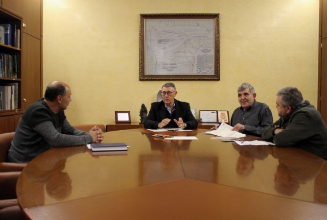 El presidente de la CHS mantiene una reunión de trabajo con la Comunidad de Regantes de Calasparra y Cieza - 1, Foto 1
