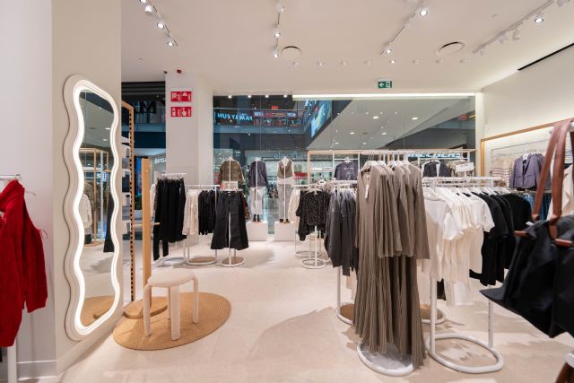 Mango Teen abre en el centro comercial Nueva Condomina su primer establecimiento en la Región de Murcia - 1, Foto 1