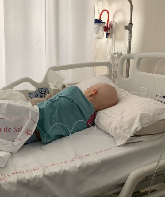 Unos padres denuncian en Murcia las continuas negligencias en la detección y tratamiento del cáncer de su hija de 9 años - 1, Foto 1