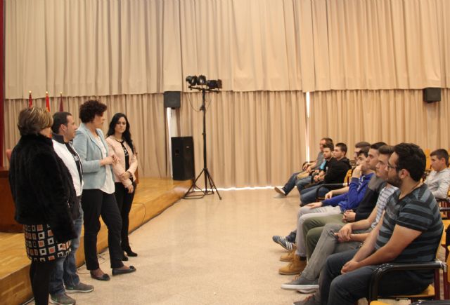 Comienza un programa mixto de empleo y formación que permitirá la contratación de 15 jóvenes desempleados en Puerto Lumbreras - 1, Foto 1