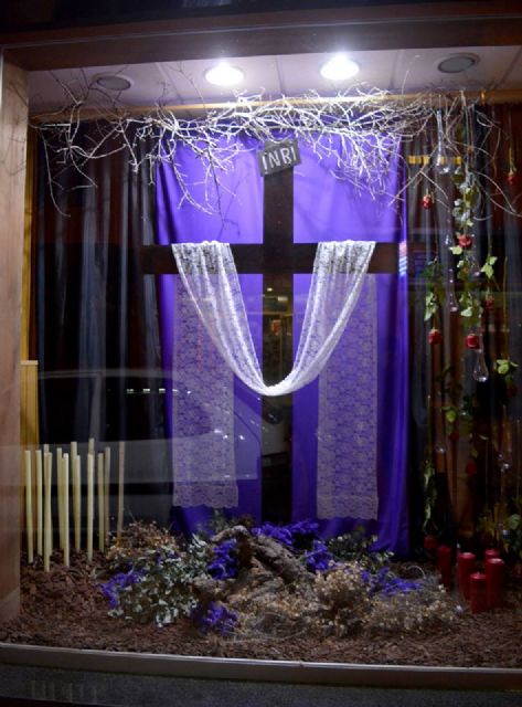 La floristería 'Sanaben' gana el I Concurso de Escaparates de Semana Santa de Lorquí - 4, Foto 4