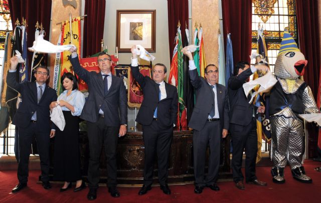 Ballesta: No hay oficio más murciano que el de sardinero ni un espectáculo más deliciosamente loco - 1, Foto 1