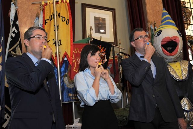 Ballesta: No hay oficio más murciano que el de sardinero ni un espectáculo más deliciosamente loco - 2, Foto 2