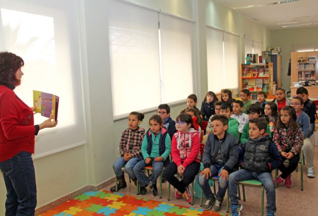 La Red Municipal de Bibliotecas de Puerto Lumbreras atrae a nuevos socios - 1, Foto 1