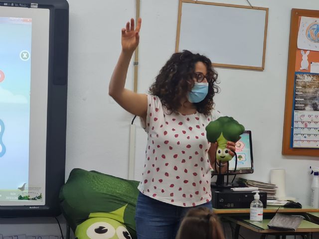 El alcalde de Molina de Segura visita el CEIP San Miguel con motivo de la 14 Semana de la Salud, Educación y Deporte - 2, Foto 2