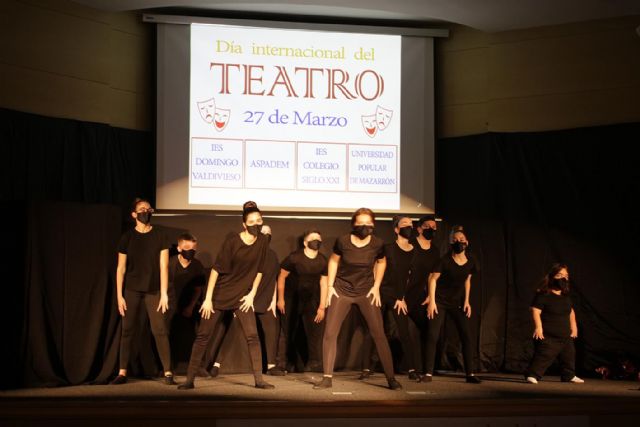 LaUniversidad Popular de Mazarrón celebra el Día Mundial del Teatro - 2, Foto 2