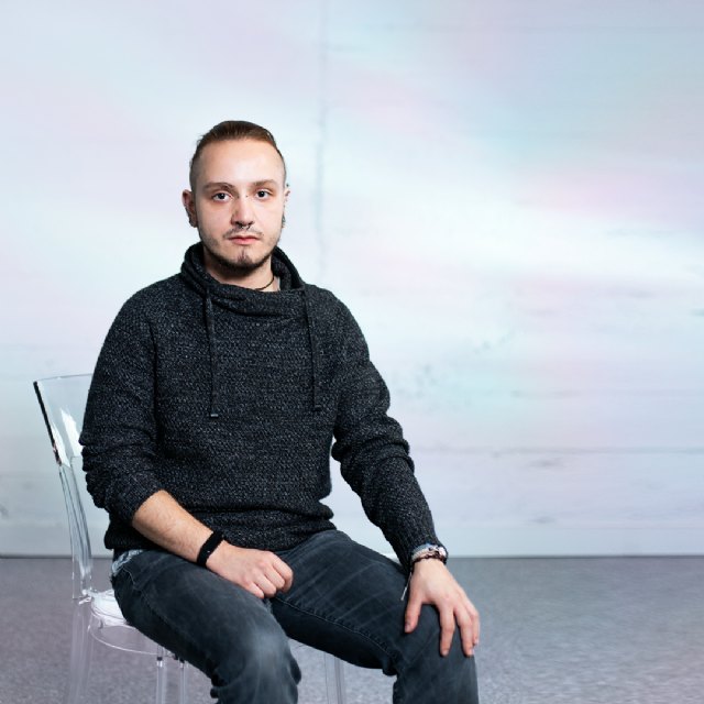 La instalación reivindicativa del proyecto Transparentes conciencia sobre las barreras de inserción sociolaboral del colectivo trans en España - 1, Foto 1