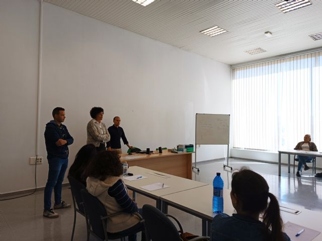 Comienza un programa mixto de empleo y formación para mayores 'Lumbreras Limpio 2023' - 3, Foto 3