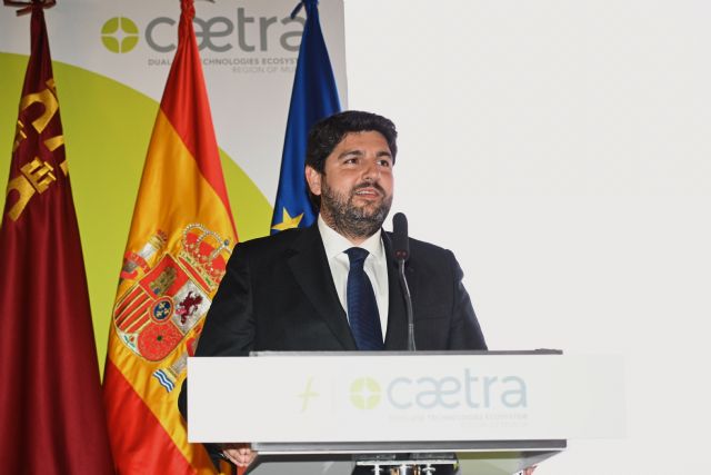 López Miras anuncia un programa pionero para atraer inversiones tecnológicas en la industria de la defensa - 1, Foto 1