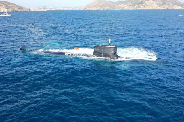 El submarino S-81 'Isaac Peral' realiza con éxito su primera inmersión estática - 1, Foto 1