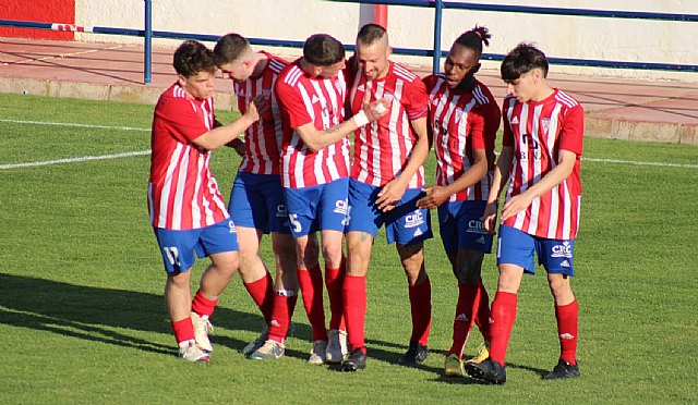 El Olímpico de Totana sigue firme en la lucha por el ascenso con una nueva victoria, Foto 1