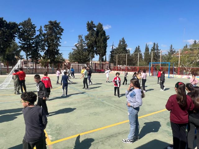 Más de 3.100 alumnos de una decena de centros educativos participan en el programa 'Fútbol inclusivo' - 3, Foto 3