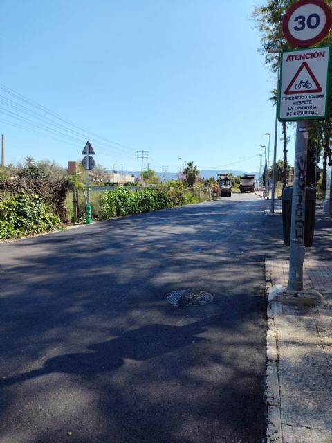 Finalizan los trabajos municipales para renovar el asfalto en varios viales de La Albatalía mejorando la seguridad en más de 2.250 m2 - 3, Foto 3