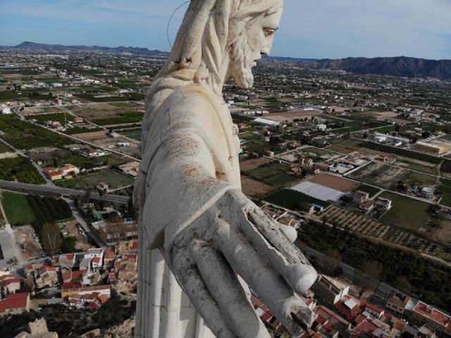 HUERMUR insta a Cultura a que coordine con el Ayuntamiento una actuación de emergencia en el Cristo de Monteagudo para evitar daños al Castillo - 1, Foto 1