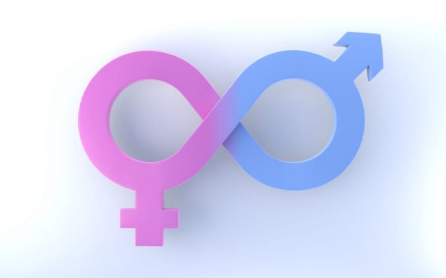 Mujer muestra su indignación ante los que considera comentarios machistas en Facebook del portavoz de Vox - 1, Foto 1