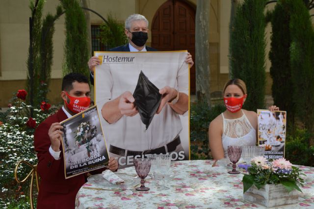Una boda a las puertas de San Esteban para reclamar más aforo en el interior de los salones de celebraciones - 2, Foto 2