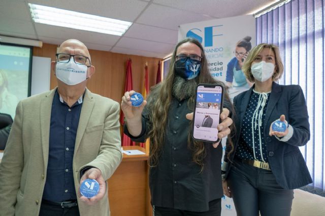 Las tiendas de la calles San Fernando abren un escaparate en Internet - 1, Foto 1