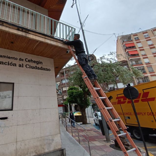 El Ayuntamiento de Cehegín refuerza la seguridad ciudadana con la instalación de cámaras en la Calle Ginés de Paco - 3, Foto 3