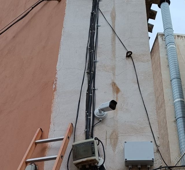El Ayuntamiento de Cehegín refuerza la seguridad ciudadana con la instalación de cámaras en la Calle Ginés de Paco - 4, Foto 4