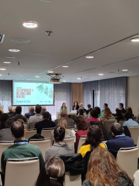 Internistas reiteran la importancia del correcto control de las comorbilidades o enfermedades asociadas y/o que coexisten con frecuencia junto con la osteoporosis - 1, Foto 1