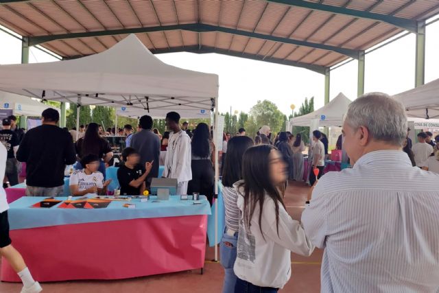 Más de 50 empresas, el Ayuntamiento y toda la comunidad educativa se unen en las III Jornadas de FP del IES La Florida - 4, Foto 4
