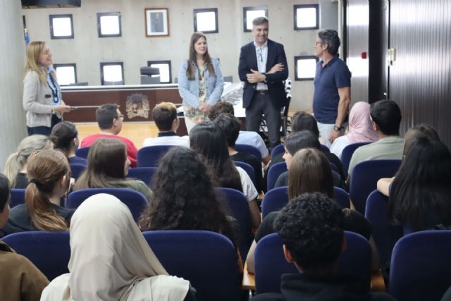 Alumnos de 4º de ESO se acercan al mundo laboral en San Pedro del Pinatar - 3, Foto 3