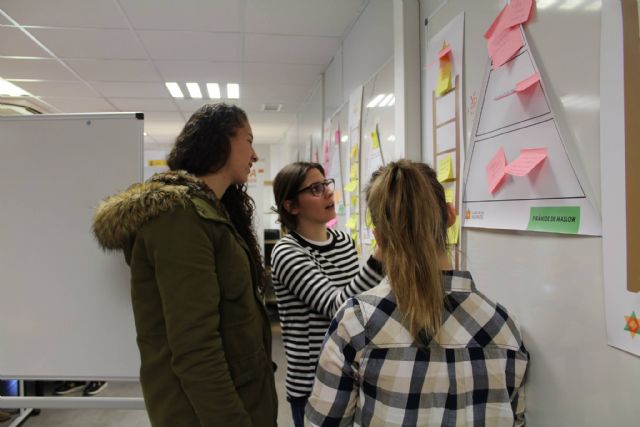 Más de 100 alumnos y titulados de la UCAM se forman en materia de empleo - 1, Foto 1