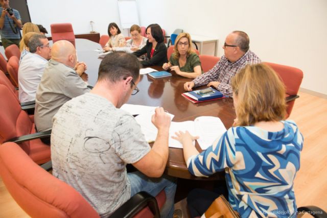 El Ayuntamiento cede el uso del antiguo colegio El Cuco de San Antón a una decena de entidades sociales - 5, Foto 5