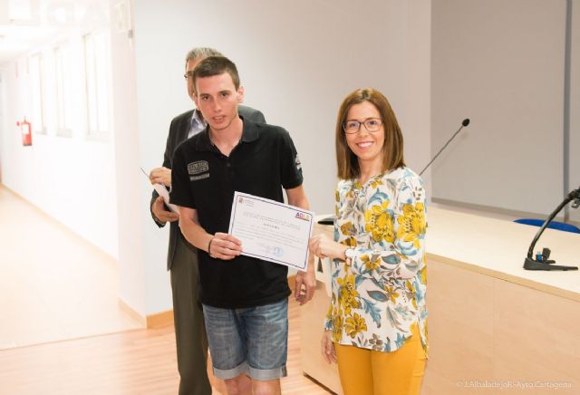 El Programa Conecta de la ADLE prepara a 18 alumnos para obtener el título de la ESO - 1, Foto 1