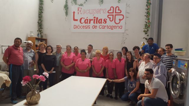 Familia desarrollará un programa para el acceso a una vivienda digna y contra el chabolismo en Alcantarilla - 2, Foto 2