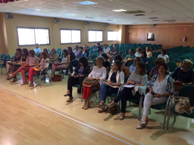 El Ayuntamiento de Molina de Segura celebra la I Jornada de Trabajo para la Protección Infantil - 2, Foto 2