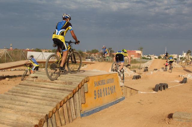 San Pedro del Pinatar cuenta con un nuevo  circuito de mountain bike con más de 30 obstáculos - 3, Foto 3