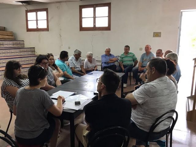 Renewed the Board of the Association of Neighbors of the hamlet of El Paretn-Cantareros, Foto 2