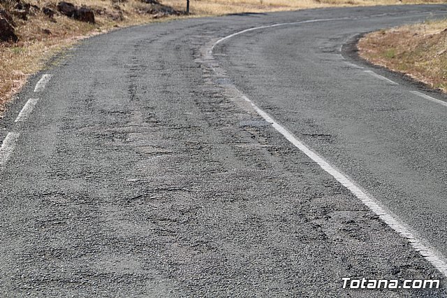 Mejorarn la carretera Aledo-Bullas en la zona de acceso al Parque Regional de Sierra Espuña, Foto 2