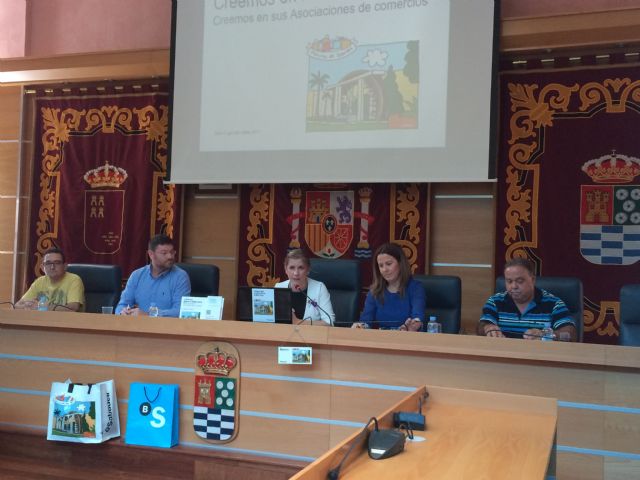Banco Sabadell, asociaciones de comerciantes y Ayuntamiento ponen en marcha la campaña Creemos en Molina de Segura para impulsar el comercio local - 2, Foto 2