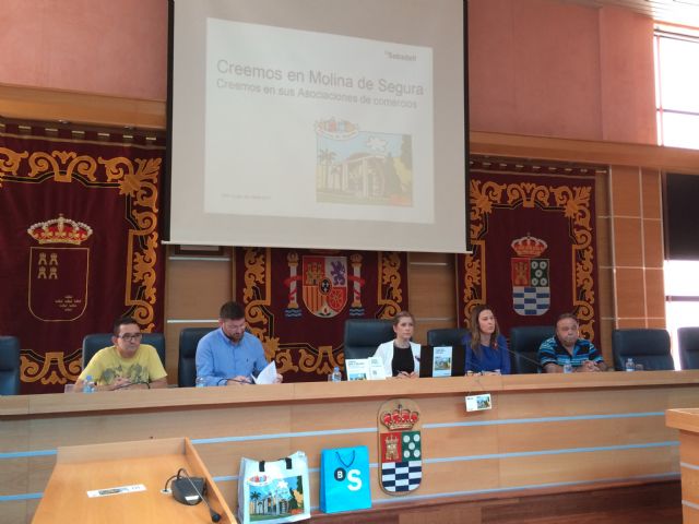 Banco Sabadell, asociaciones de comerciantes y Ayuntamiento ponen en marcha la campaña Creemos en Molina de Segura para impulsar el comercio local - 3, Foto 3