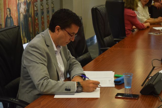 Se aprueba una iniciativa de Ciudadanos para que las personas infectadas por el VIH puedan acceder a los cuerpos y fuerzas de seguridad del Estado - 1, Foto 1