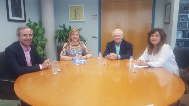 Familia y Proyecto Hombre coordinan los programas para mujeres con problemas de adicción - 1, Foto 1