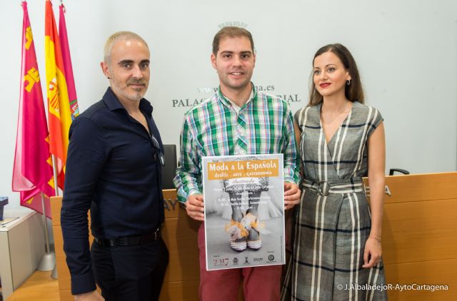 La moda y el arte ilustrados tomaran la Plaza del Ayuntamiento de Cartagena - 1, Foto 1