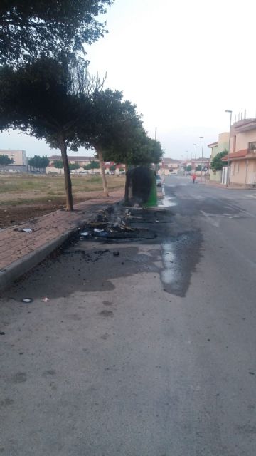 La Policía identifica a un vecino como presunto autor del incendio de contenedores - 4, Foto 4