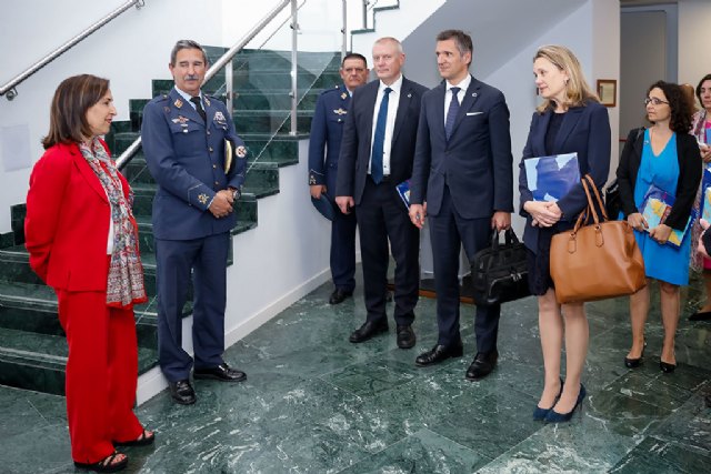 La ministra Margarita Robles recibe a los miembros permanentes del Consejo del Atlántico Norte, Foto 2