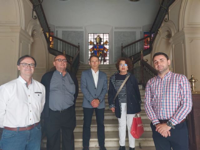 El Ayuntamiento convenia con la Diócesis de Cartagena la instalación de un ascensor en Dolores de Pacheco - 2, Foto 2